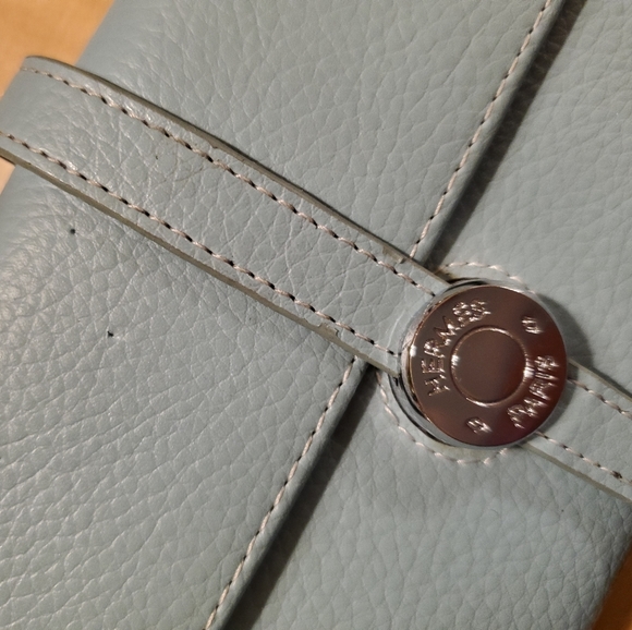 Hermes Paris leather wallet NWOT light grey - Picture 3 of 5